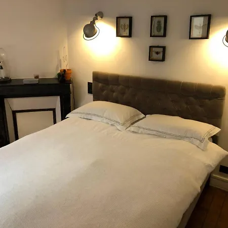 The Most Unique Flat In Paris Апартаменты *